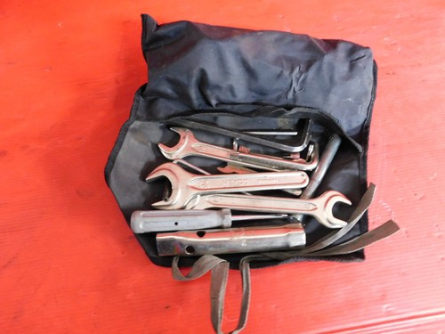 Kit attrezzi emergenza bmw - kit,